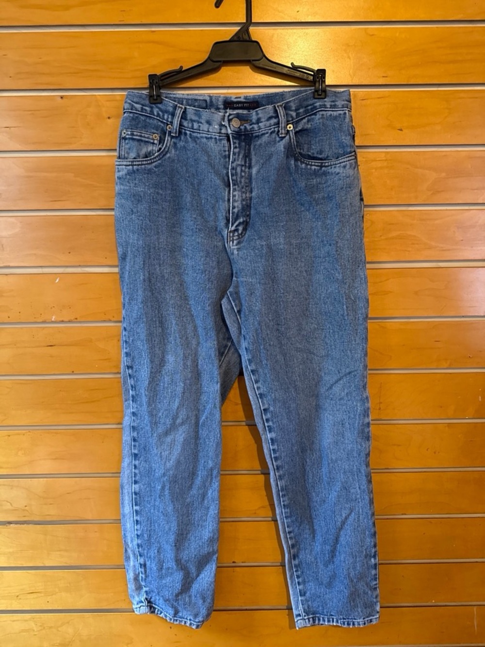 bill blass Women's Straight Leg Blue Denim Jeans